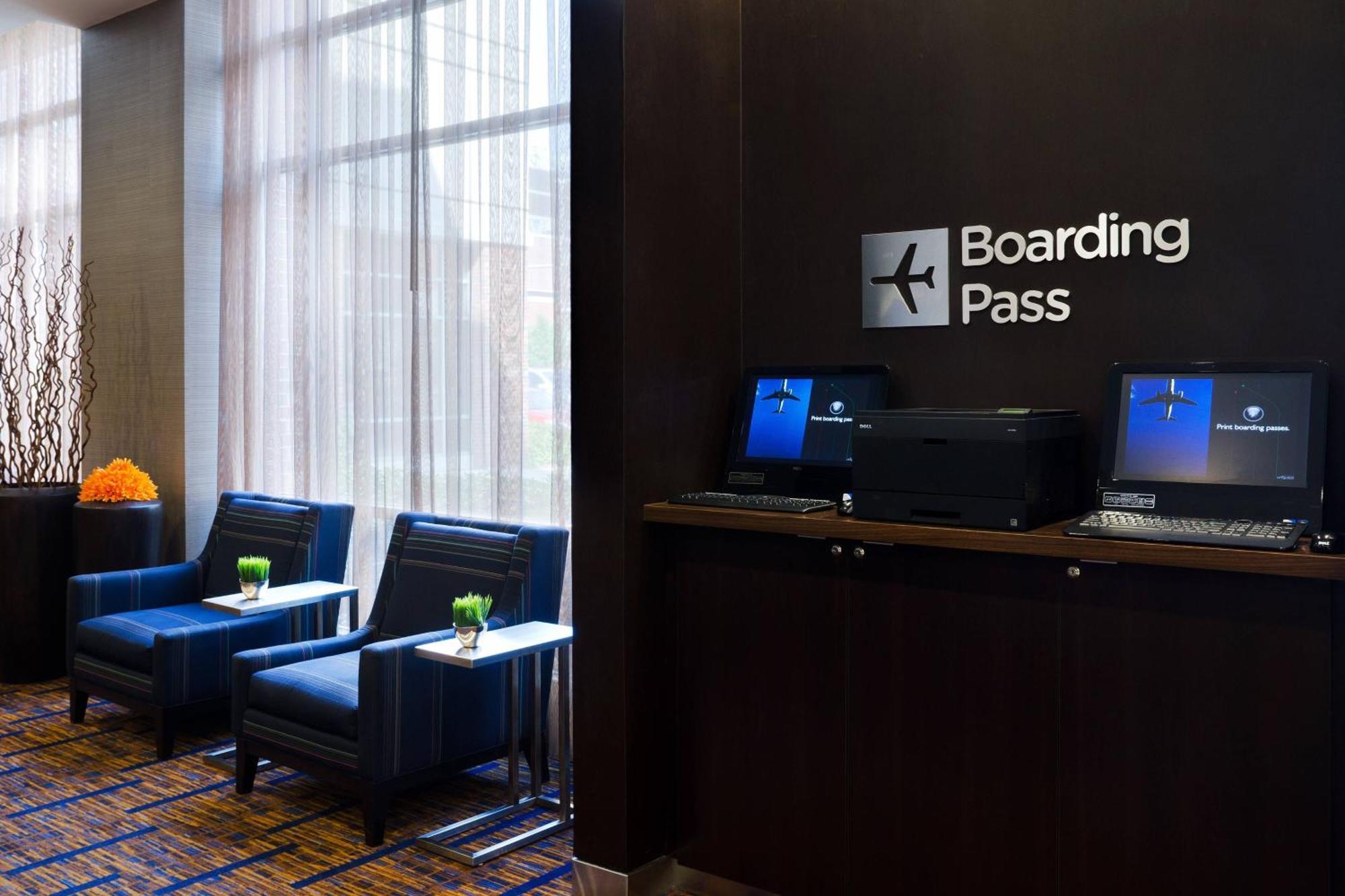 Courtyard By Marriott Birmingham Downtown At Uab Hotel Ngoại thất bức ảnh