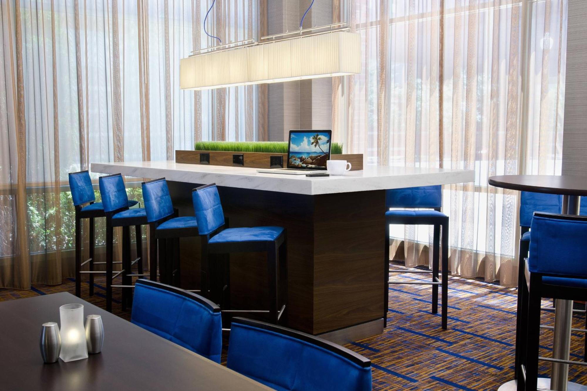 Courtyard By Marriott Birmingham Downtown At Uab Hotel Ngoại thất bức ảnh