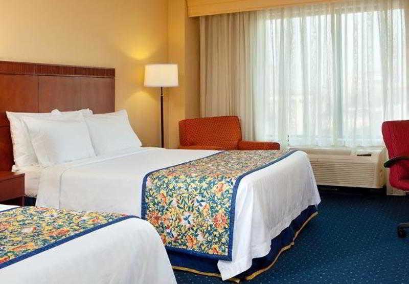 Courtyard By Marriott Birmingham Downtown At Uab Hotel Ngoại thất bức ảnh